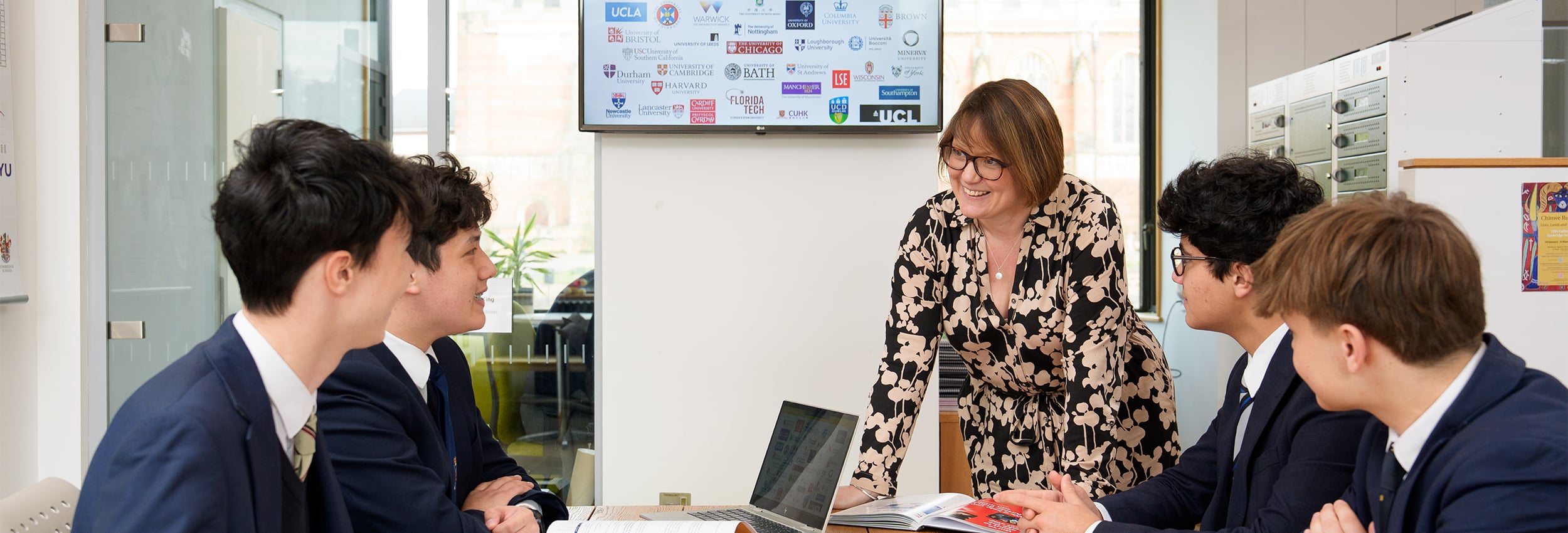 Ruth Davis with students in caeers workshop